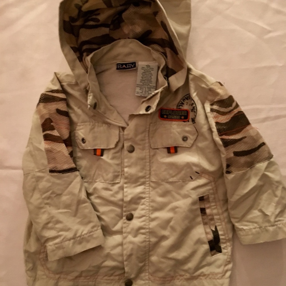Boy’s 24 Months Khaki & Camo Lightweight Jacket
